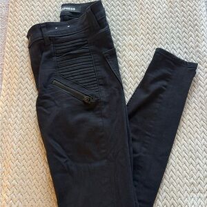 Express Women's Black Skinny Jeans with Zipper Detail